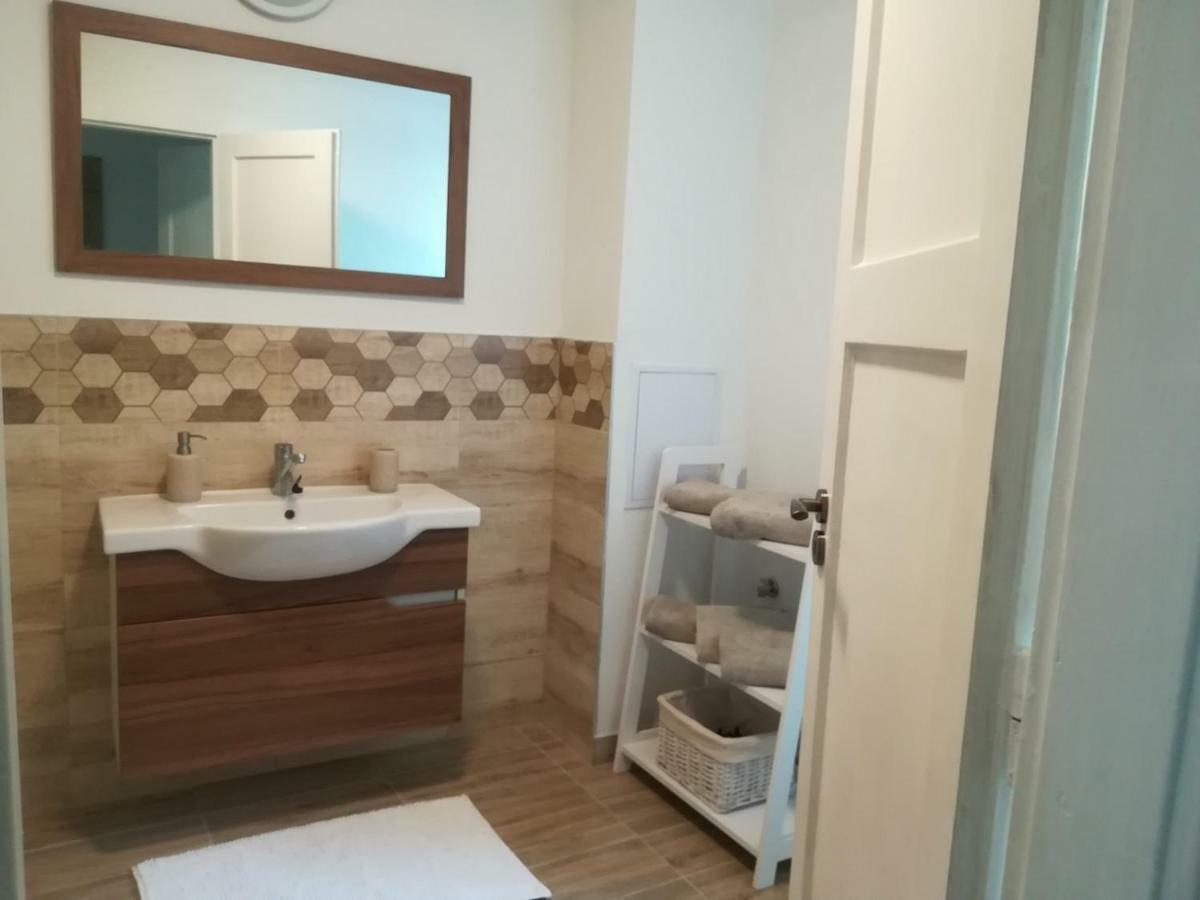 Pod Zamkom Appartement Kremnica Buitenkant foto